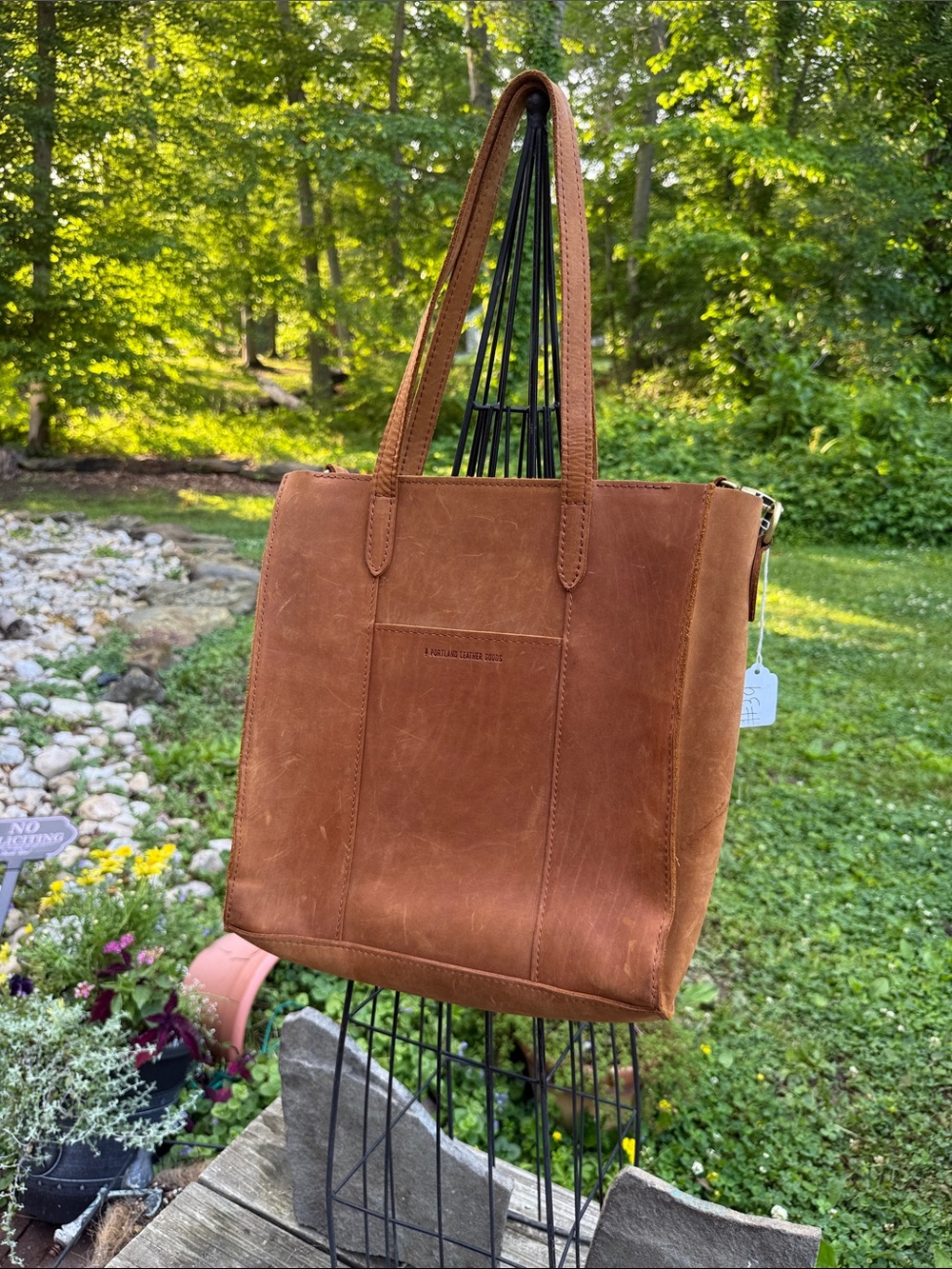 LARGE LOLA ZIPPER CROSSBODY TOTE